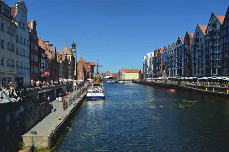22 - The Motława River waterway running through the historic Old Town of Gdańsk, Poland